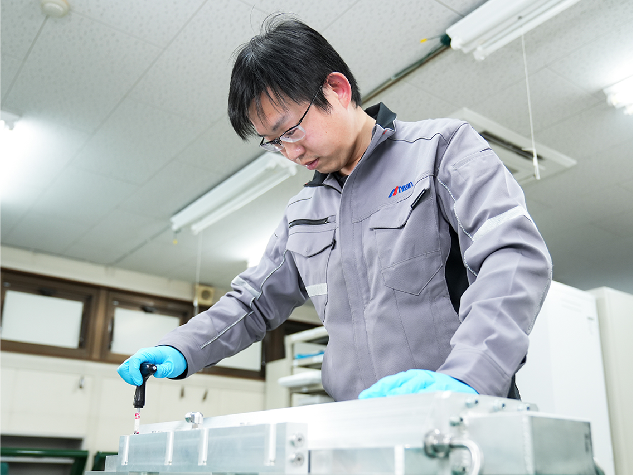 自由な社風と協力体制の中で成長を目指す